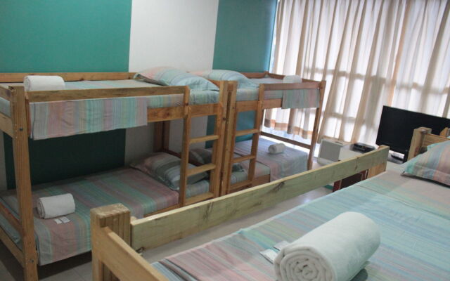 Yuj Inn - Hostel