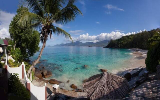 Anse Soleil Beachcomber Hotel