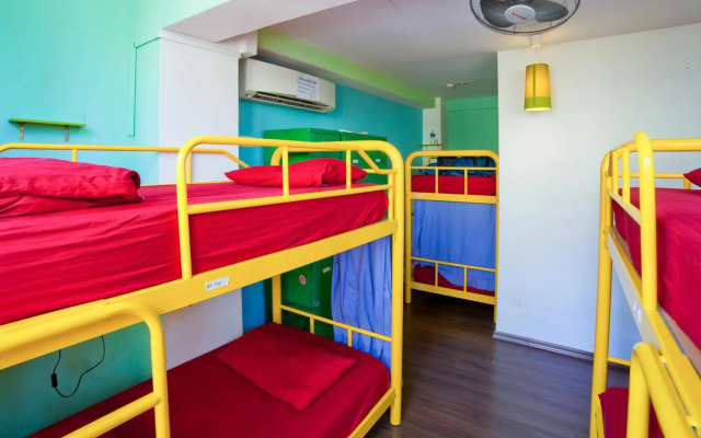 Burrow Hostel @ Smith