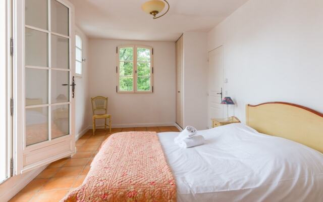 Nice Villa With Dishwasher and Whirlpool, Golfcourse at 1 km