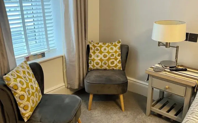 Lazy Waves Boutique B&B