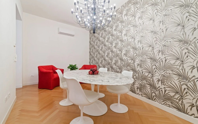 San Fermo Luxury Apartment