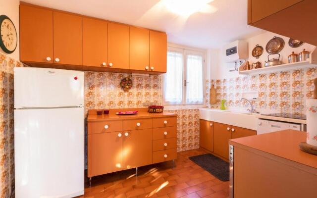 Maison Jaune by Wonderful Italy