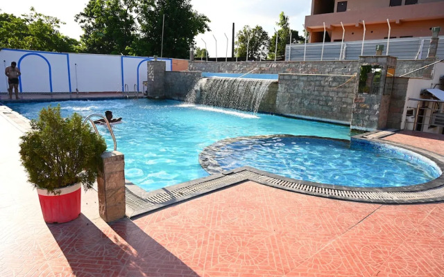 Leisure Resort