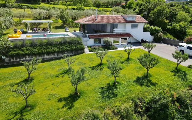 Villa The View