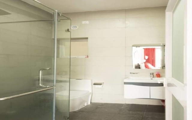 Fully Furnished 2 Bedroom Apartment with Sea View