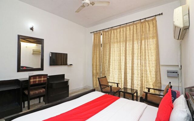 OYO 26825 Corbett Inn