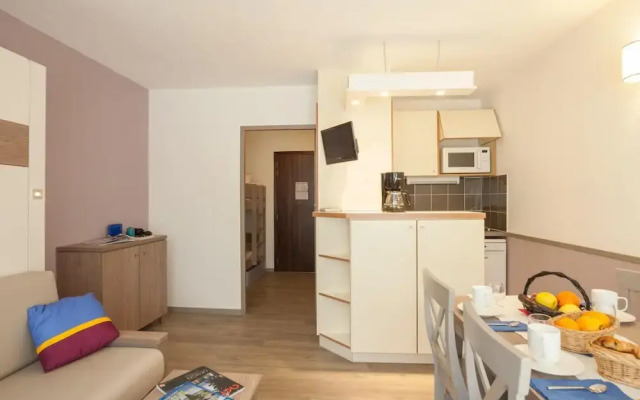 Air-conditioned Studio in Sainte Maxime