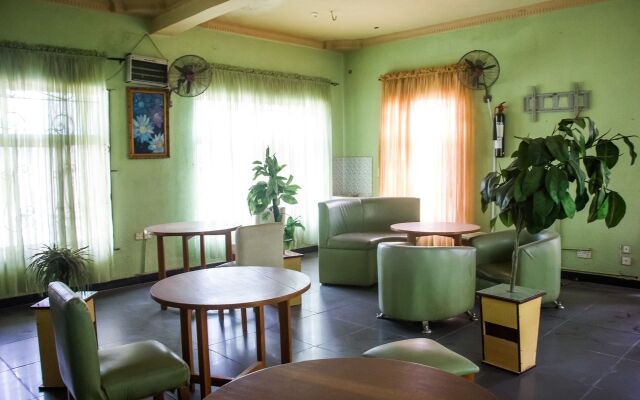 Allonze Hotel