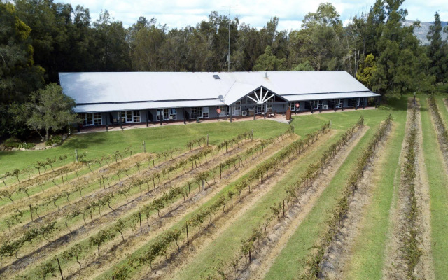 Casuarina Motel Suites