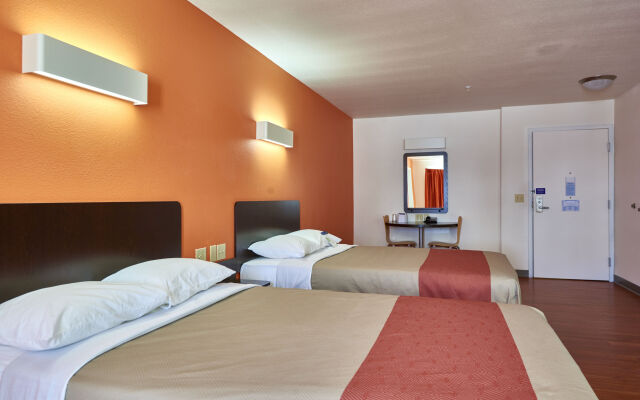 Motel 6 Wilkes Barre, PA - Arena