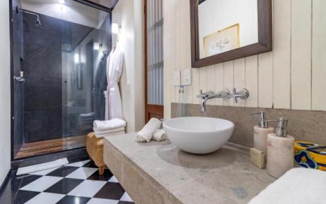 JavierInn Suites