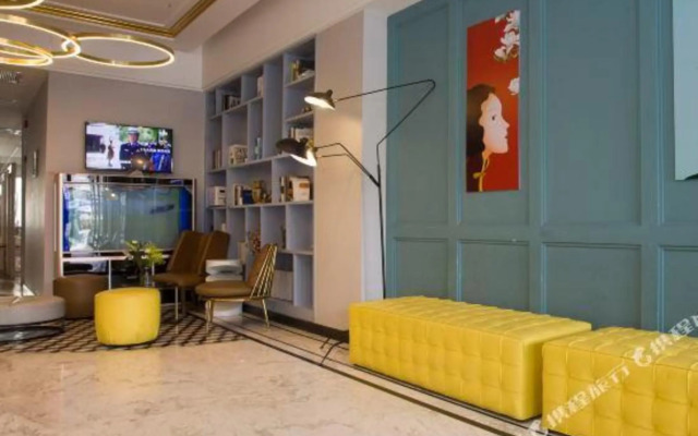 Super 8 Select Hotel