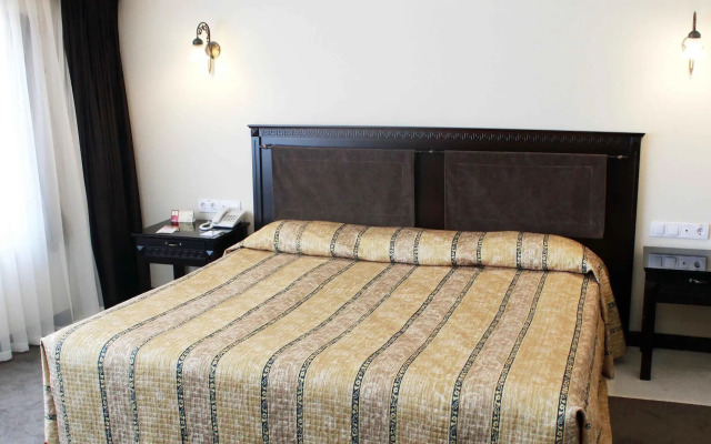 Отель Grand Mir