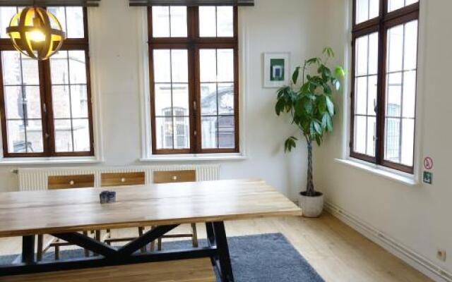 Catherina At Friday - Bnb Antwerp Historic City Centre - Free Parking Garage