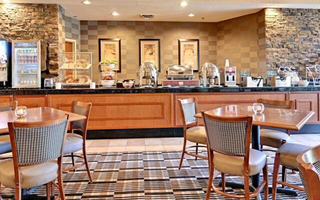 Comfort Suites University