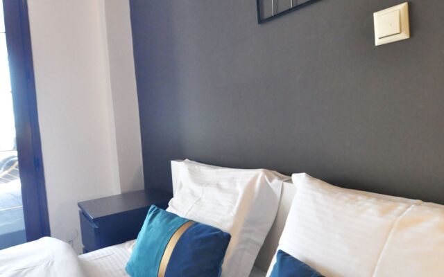 Zennova 80 Kastra Apartment