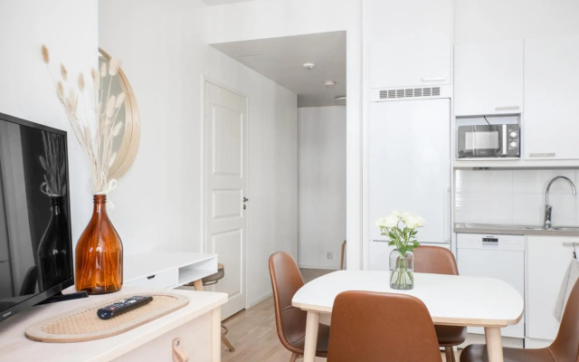 Modern apartment with sauna and free parking