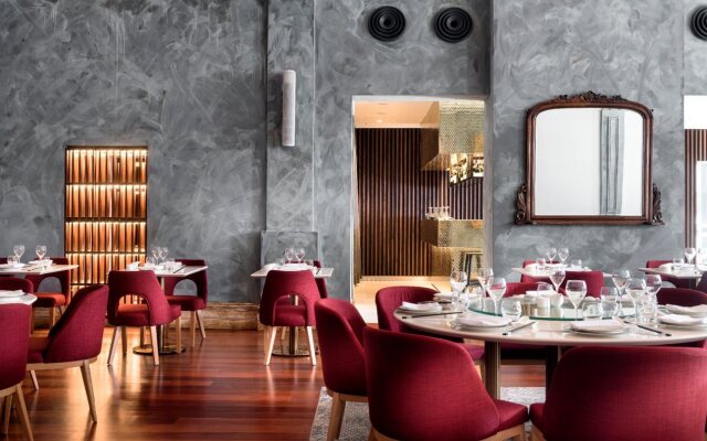 The Melbourne Hotel