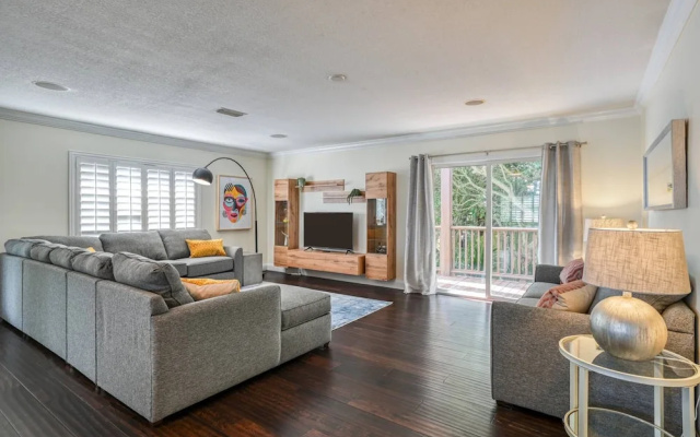 Golden Mile Beach Retreat