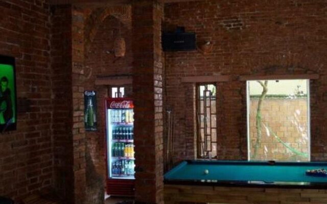 Oasis Bar and Hostel