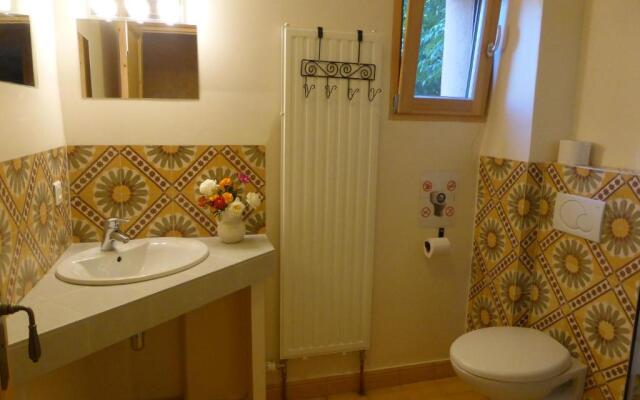 Eco-hôtel et Yourtes du Mercantour