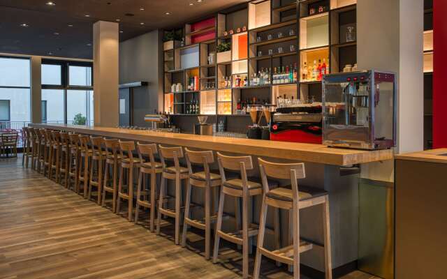 IntercityHotel Berlin Airport BER Terminal 1+2