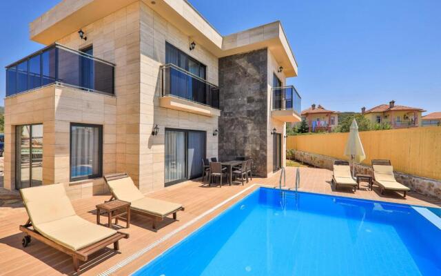 Charming Villa With Private Pool in Kas