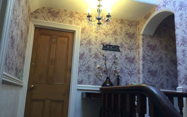 Plas Llwyd Guest House