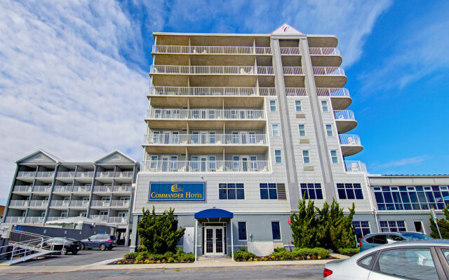 Commander Hotel & Suites