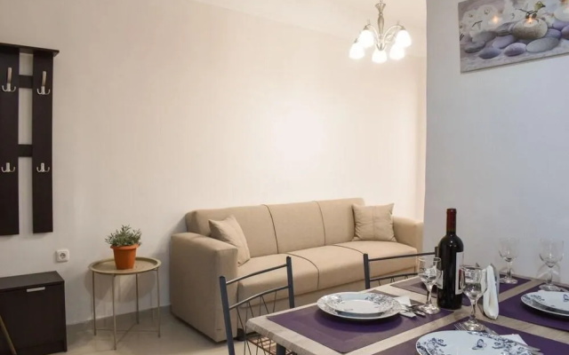 Comfy Central Square Gem with Terrace