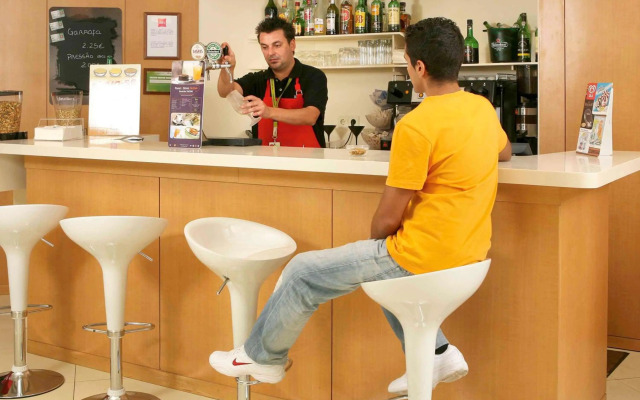 ibis Setubal