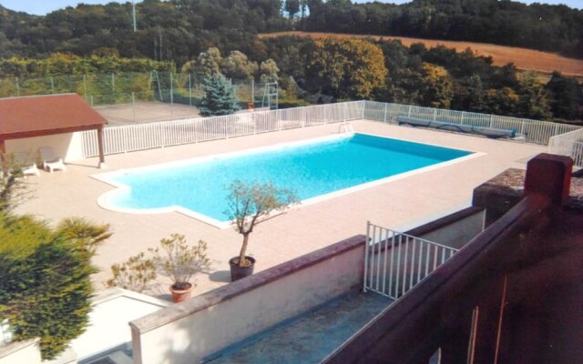 House With 3 Bedrooms in Faverolles, With Wonderful Lake View, Pool Ac