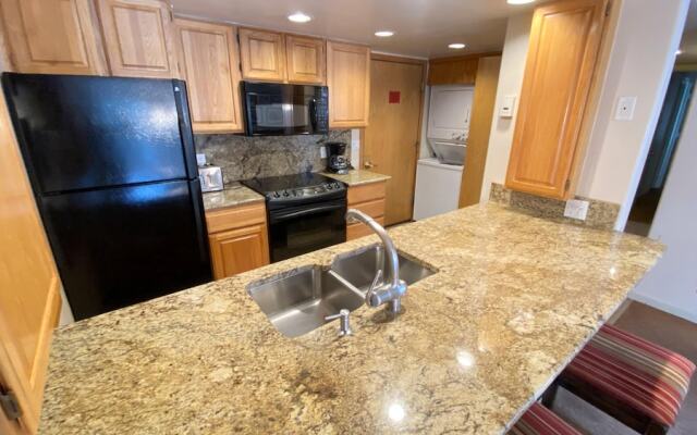 #310 Vail International