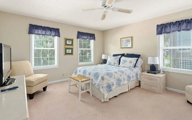 111 Mews Circle by Hodnett Cooper
