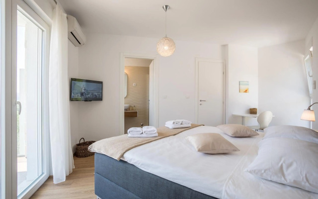 Villa Bol Brac save 15 percent on Split-villas com