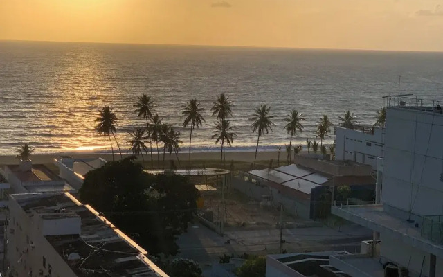 Apto INTEIRO com varanda -VISTA para mar