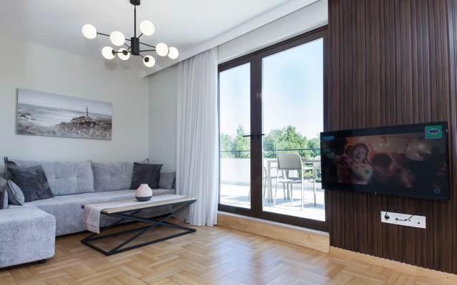 Marousi Modern Green Oasis with Balcony