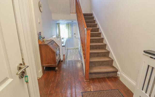 79 Laurel Bank