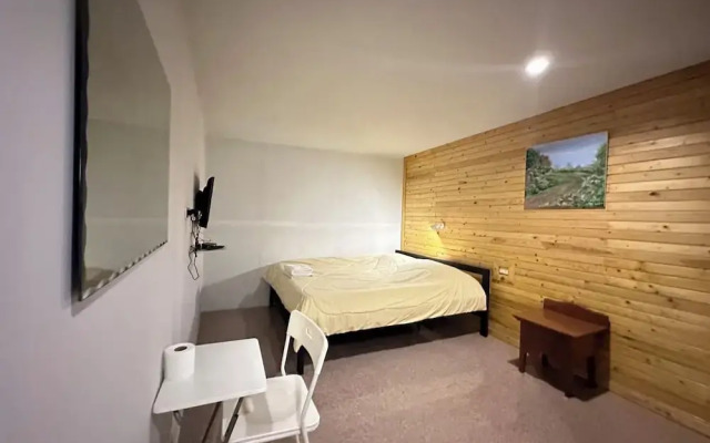 OYO 75472 GOTUM Hostel 2 & Money Exchange