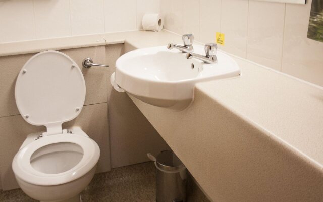 Ibis Wakefield East - Castleford