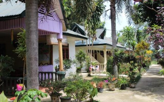 Batu Mandi Guest House Bukit Lawang