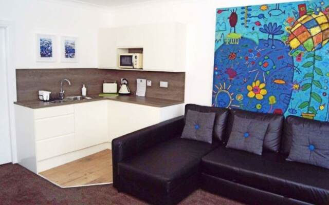 Boat House Super Suites