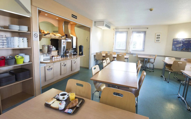 B&B HOTEL Tours Nord 2 La petit Arche