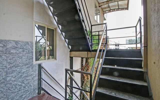 SPOT ON 41143 Hotel Nash Inn