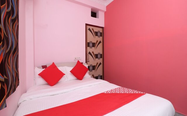 OYO 30975 Karunamoyee Guest House