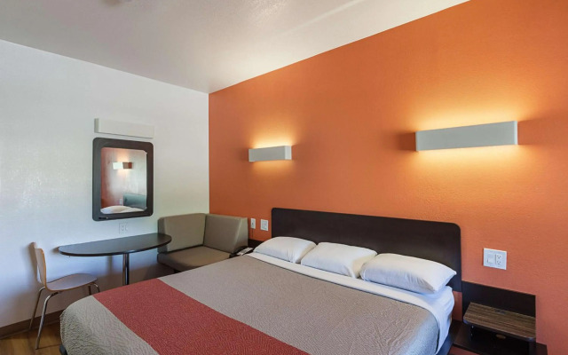 Motel 6 Bedford, TX - Fort Worth