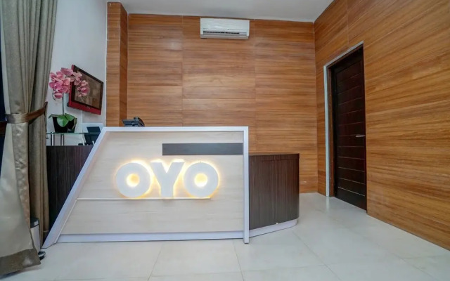 Oyo 932 Griya Mas Residence Syariah