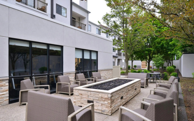 Courtyard by Marriott Detroit Utica