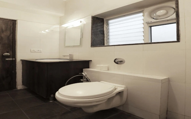 OYO 1078 Hotel Royal Serenity